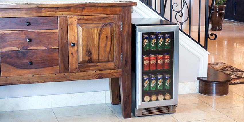 Wine Bottle & Can Chilling Refrigerator Compact Beverage Fridge Cooler
