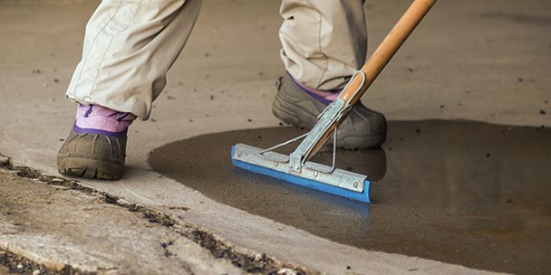 8 Ways To Dry Out A Damp Basement, How To Dry Basement Cement Floor