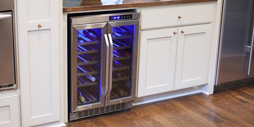 built in vs freestanding wine coolers compactappliance com kitchen island size for 6 stools average counter dimensions