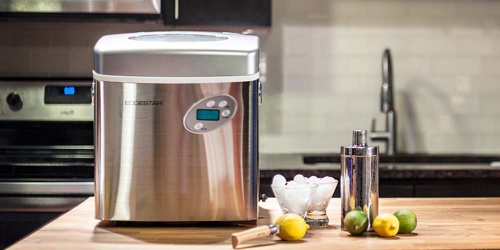 Guide To Ing A Portable Ice Maker, Best Countertop Ice Maker With Water Line