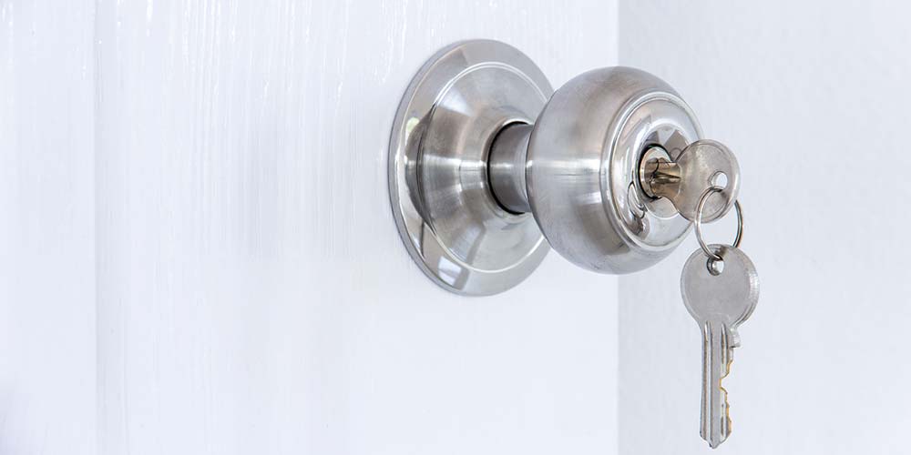 exterior door knobs with locks